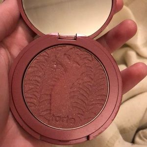 Blushing bride tarte Amazonian clay blush